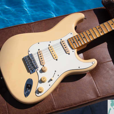 Fender Japan ST71-140YM Yngwie Malmsteen Signature Model