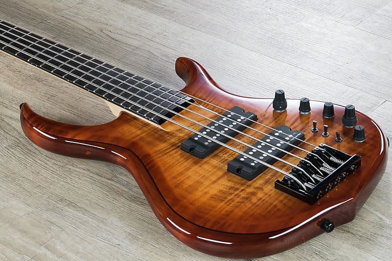 Sire Marcus Miller M7 5-String 2nd Gen Bass, Alder Body, BRS, Brown Sunburst