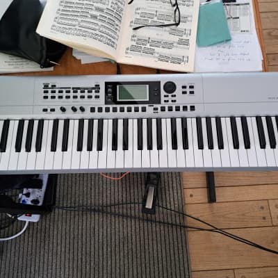 Korg i3-MS 61-Key Music Workstation 2018 - Present - Matte Silver
