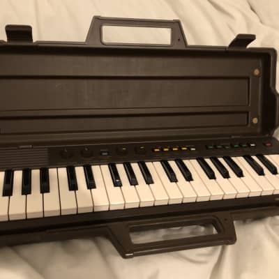vintage Yamaha PS-2 1980s Keyboard Synthesizer Brown