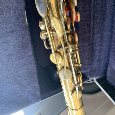 The Buescher Aristocrat Art Deco series I 1937 tenor saxophone with case image 6