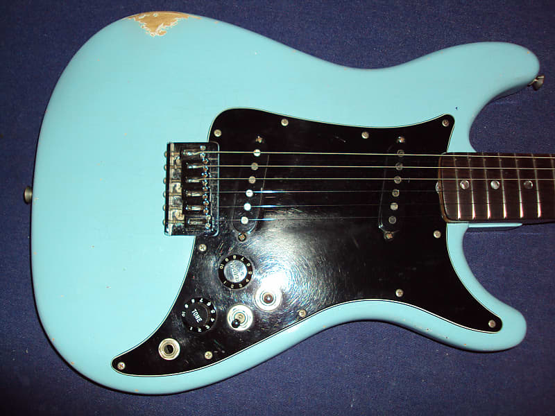 Vintage original Fender Lead II 1980 + case ,relic sonic