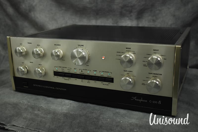 Accuphase C-200S Stereo Control Center In Very Good