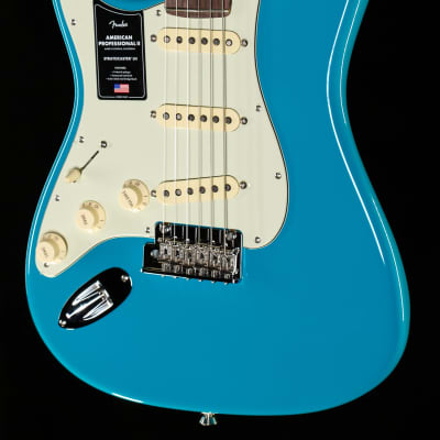 Fender American Professional II Stratocaster Rosewood Fingerboard Miami Blue Left-Hand (652) image 1