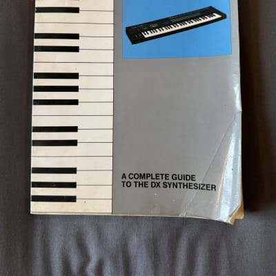 Yamaha DX7 Programmable Algorithm Synthesizer 1983 - 1987 - Black