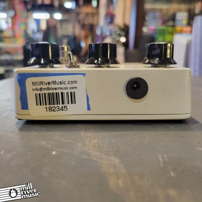 Arc Effects V2 Klone White w/ Bass Boost Overdrive Effects Pedal Used image 6