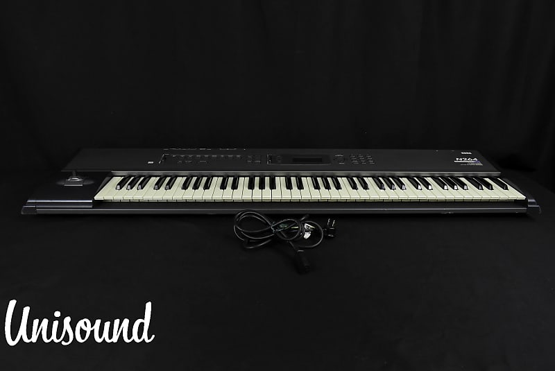 Korg N264 Music Workstation Synthesizer in Very Good Condition