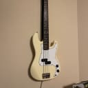 Fender Squier Precision Bass Medium Scale (32”) Made in Japan