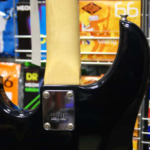 Vox 3504 Standard Bass guitar in black - made in Japan image 12