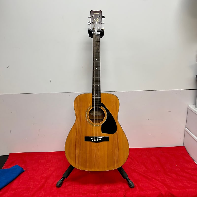 Yamaha fg 405 acoustic outlet guitar