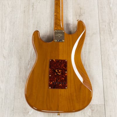 Fender Custom Shop 2019 Artisan Maple Burl Strat NOS Guitar, Aged Natural image 5
