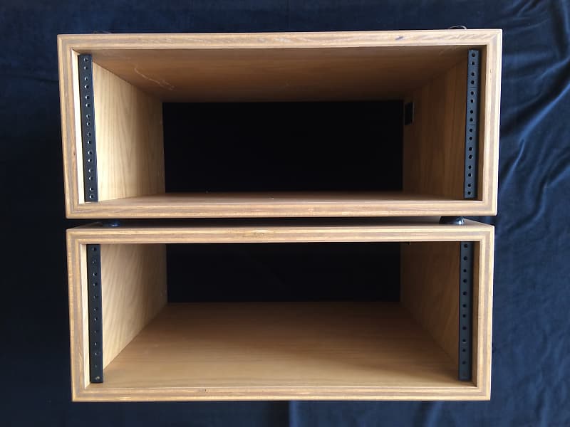 2 x Audiorax 4 Space Wood Studio Racks Natural | Reverb 2 x Audiorax 4 Space Wood Studio Racks Natural | Reverb