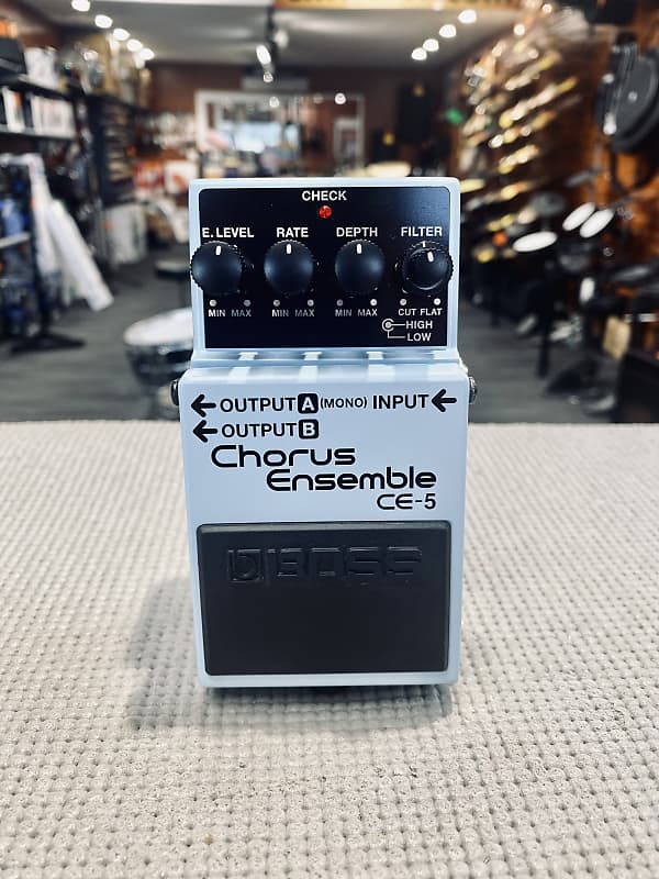 Boss CE5 Chorus Ensemble Blue Reverb