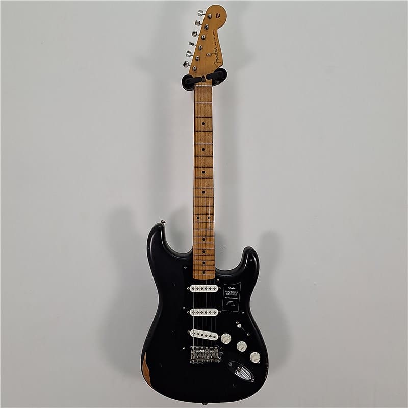Fender Exclusive Vintera '50s Tribute Stratocaster Road Worn