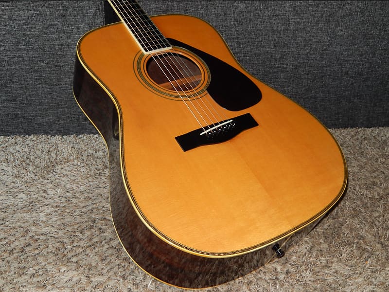 MADE IN JAPAN - YAMAHA L8 1980 - ABSOLUTELY MARVELOUS ACOUSTIC CONCERT  GUITAR