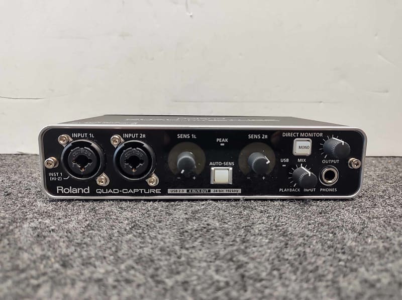 Roland UA-55 Quad-Capture USB 2.0 Audio Interface | Reverb