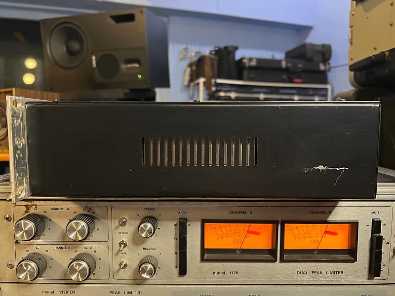 BEHRINGER COMBINATOR MDX8000 コンプレッサー Behringer MDX-8000 Combinator