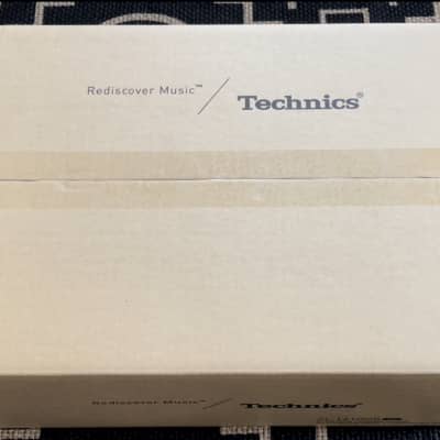 Technics  SL-1200GR Grand Class Direct Drive Turntable System (2022) — Silver — Brand New! image 2