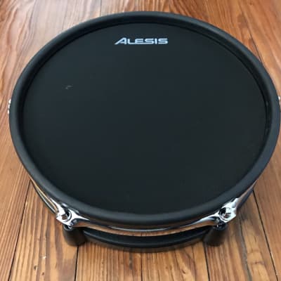 „Alesis Mesh Pad 12\ Dual-zone“.„Alesis Mesh Pad 12\ Dual-zone“.  