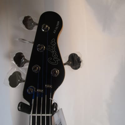Godin 050789 A5 Ultra 5-String Fretless Bass with bag image 4