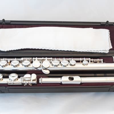 YAMAHA YFL-483 Flute (S/N:001131) [02/01] | Reverb