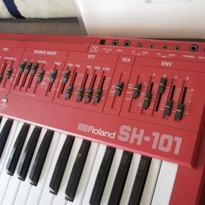Roland SH-101 32-Key Monophonic Synthesizer 1982 - 1986 - Red image 5
