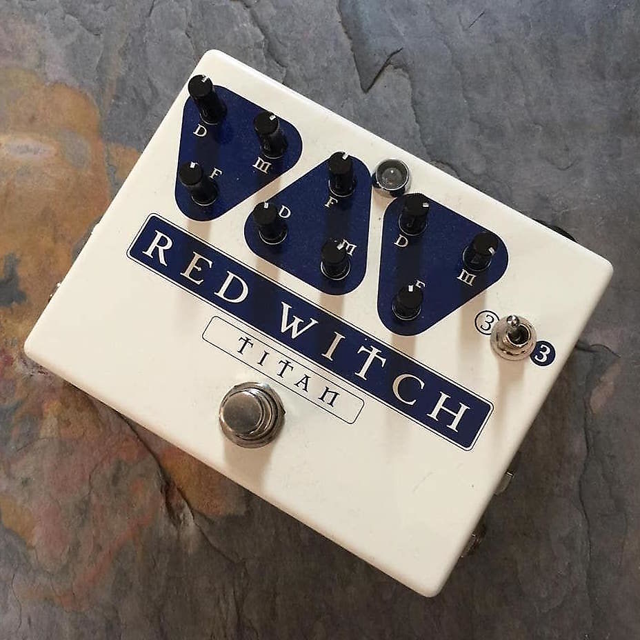 Red Witch Titan Delay | Reverb