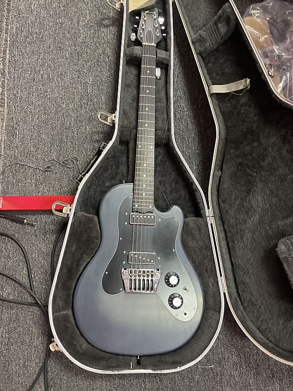 Ovation Viper in Grey Burst with Original Hard Shell Case image 1