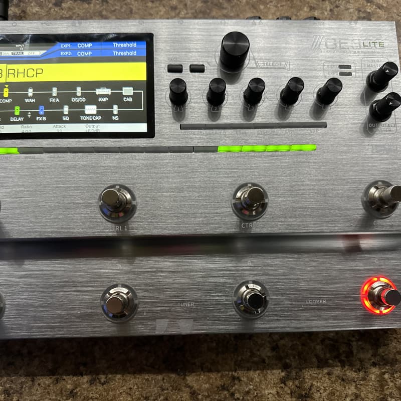 Mooer GE-300 lite Amp Modeling & Multi Effect Processor | Reverb