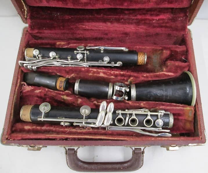 Intermediate-level wood Soprano clarinet, Boosey & Hawkes, The Edgware, England image 1