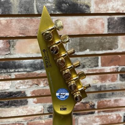 ESP LTD Kirk Hammett V Metallic Gold image 7