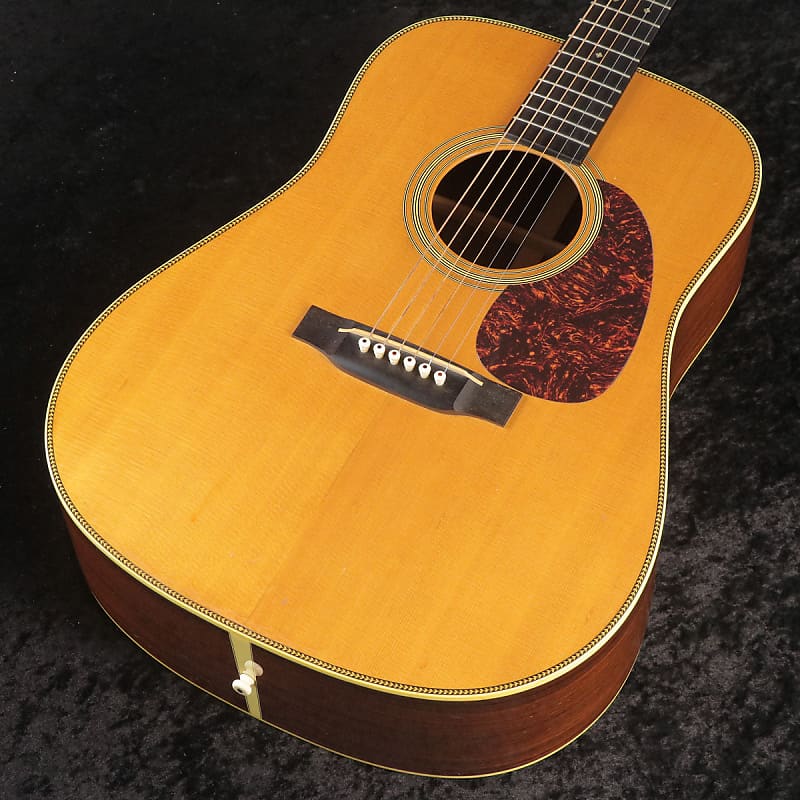 Martin Vintage Series HD-28V (Custom HD-28) 1995 - 2018