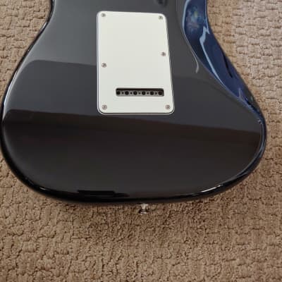 Fender Stratocaster (MIM) Black With White Pickguard Player Series image 9
