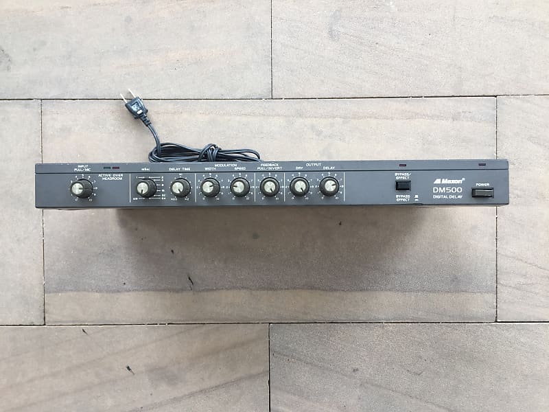 Maxon DM500 デジタルディレイ Maxon DM500 Digital Delay with Modulation (Made in Japan