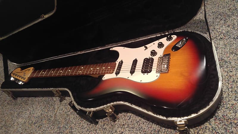 Fender Stratocaster Highway One 2006 MOD 3 Color Sunburst | Reverb