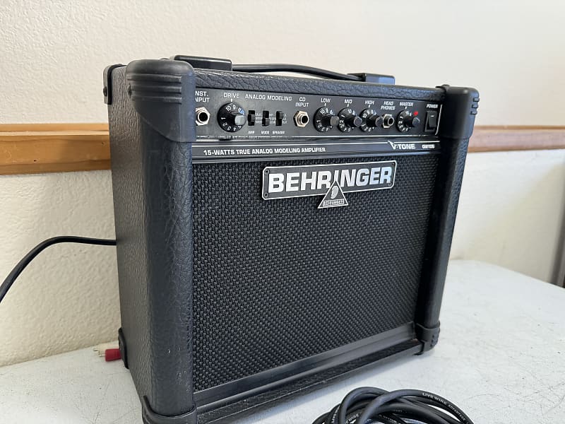 Behringer GM108 V-Tone 8 15-Watt Guitar Combo