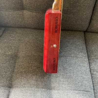 cigar box guitar image 8