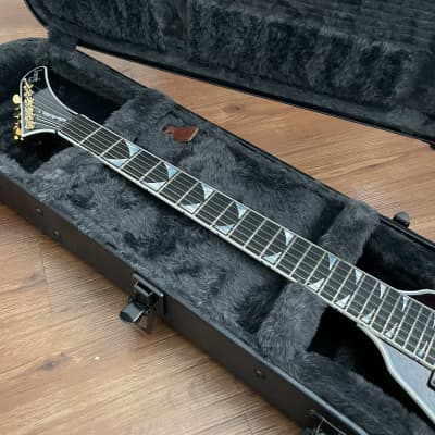 Gibson Custom Shop Dave Mustaine Signature Flying V EXP 2022 - Red Amber Burst image 3
