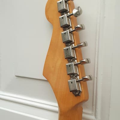 Fender American Vintage '57 Stratocaster Reissue 2004 - Sunburst image 8