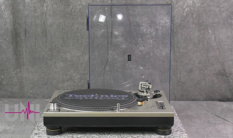 Technics SL-1200MK3D Silver Direct Drive DJ Turntable in Very Good Condition  			