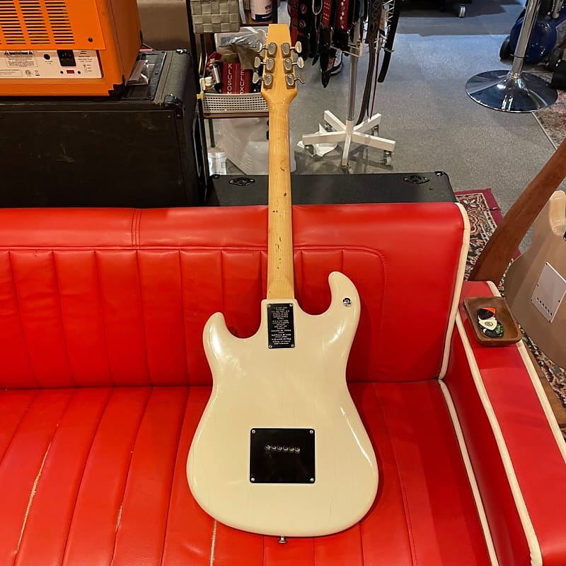 Burns 1967 Model 524 Hank Marvin Signature [SN 20694] (05/20