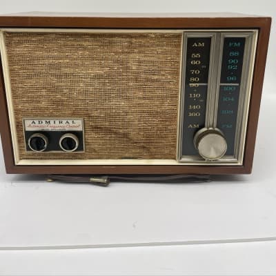 GE General Electric SuperRadio hot II AM/FM 7-2885F - Tested & Works Great!