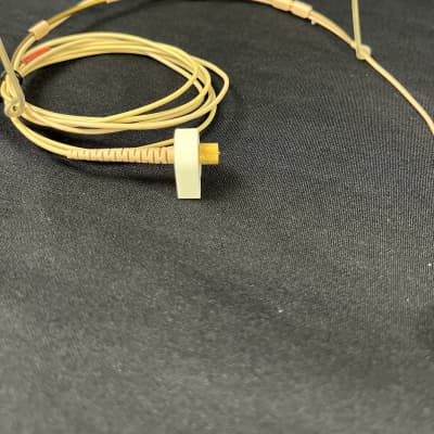 DPA 4066-F Omnidirectional Headset Microphone - MicroDot Connector - Beige image 2