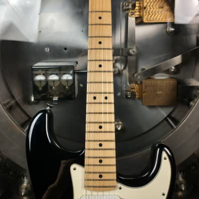 Fender VG G-5 Stratocaster 2007 Black w/ Fender Hard Case image 3