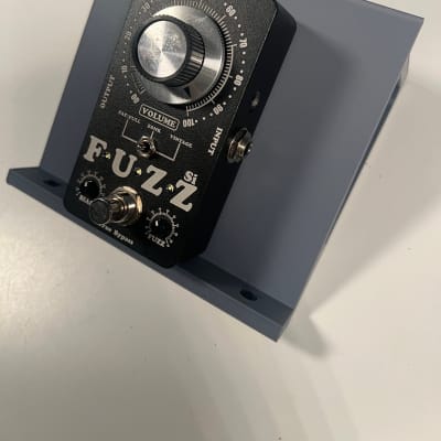 Reverb.com listing, price, conditions, and images for king-tone-minifuzz-si