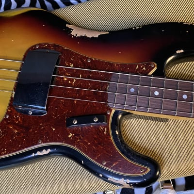 NEW! 2024 Fender 64 Precision Bass Relic 3-Tone Sunburst - Custom Shop - Authorized Dealer - 9 lbs - R133707 image 3