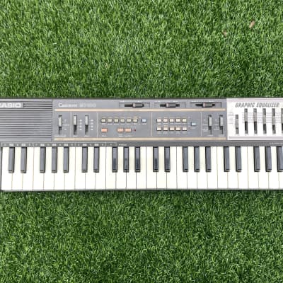 Casio MT-100 Casiotone 49-Key Synthesizer 1980s - Gray