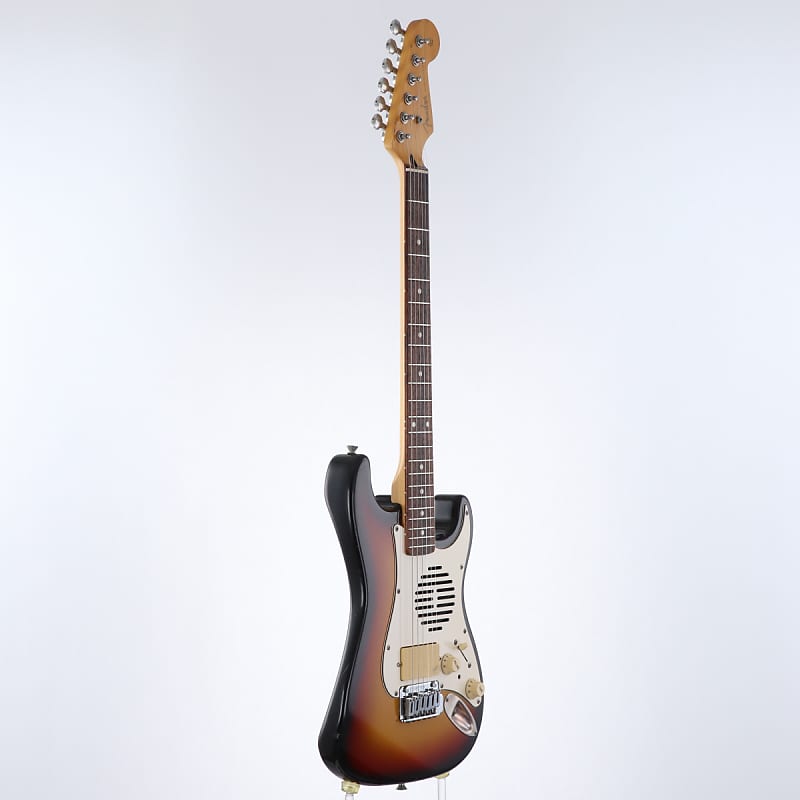 ギター Fender Japan ST-CHAMP 3 Tone Sunburs Fender Japan / ST-CHAMP 3 Tone Sunburs 1993's Junk with