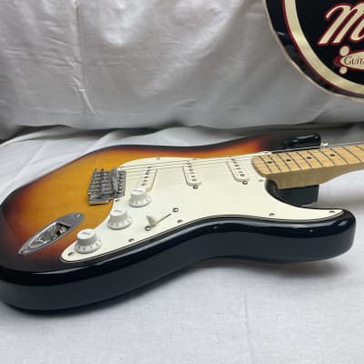 Fender Standard Stratocaster Guitar with Noiseless pickups - MIM Mexico 2003 - 3-Tone Sunburst / Maple neck image 7