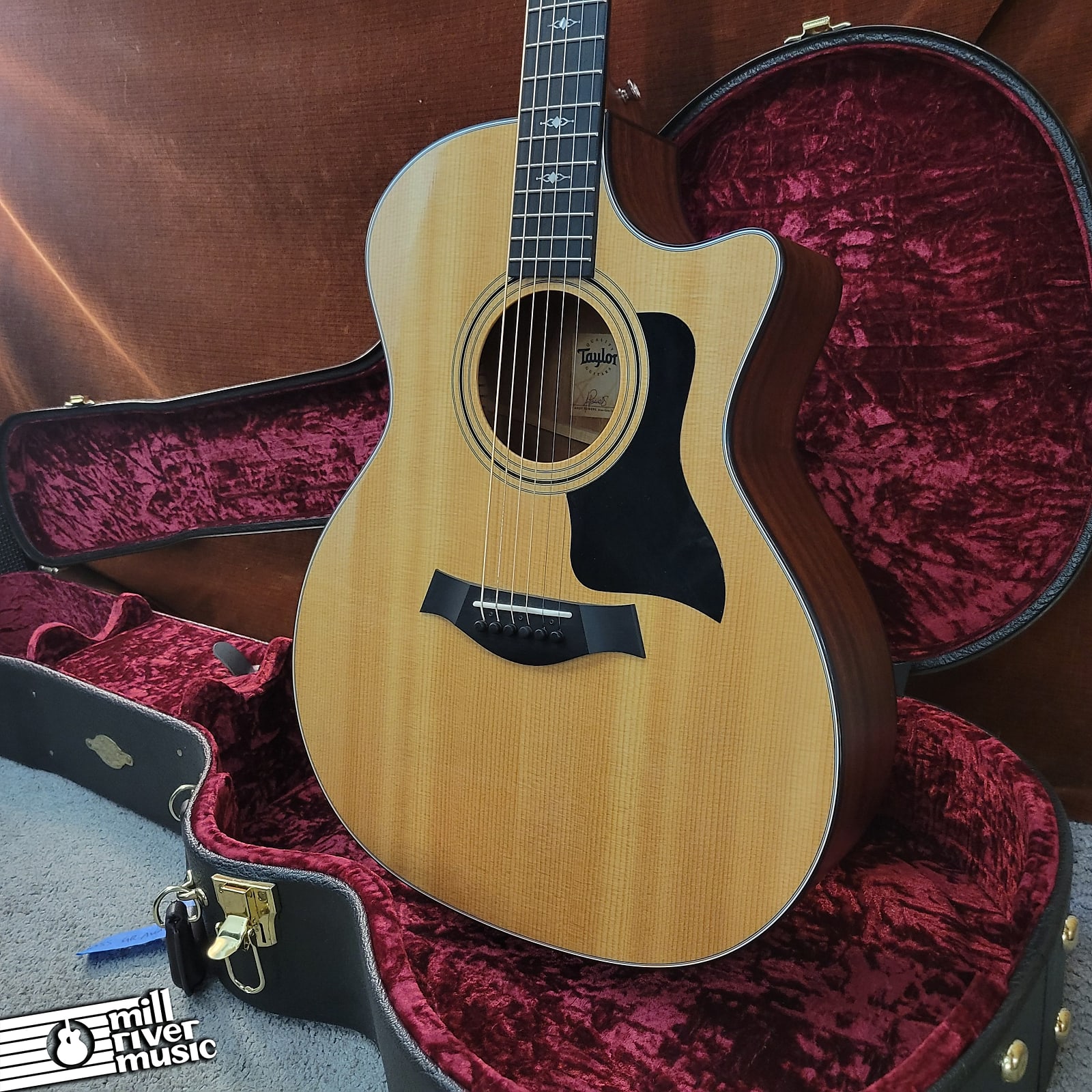 Taylor 314ce V-Class Grand Auditorium Acoustic-Electric Guitar 2021